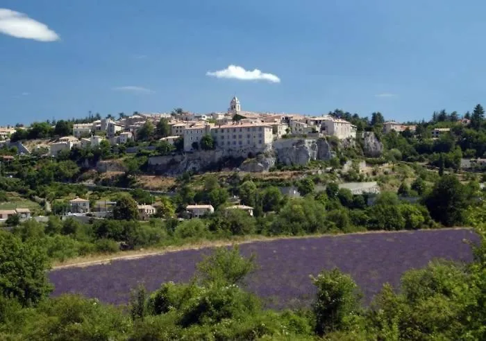 La Maison Bleue Bed & Breakfast Sault-de-Vaucluse 0*,