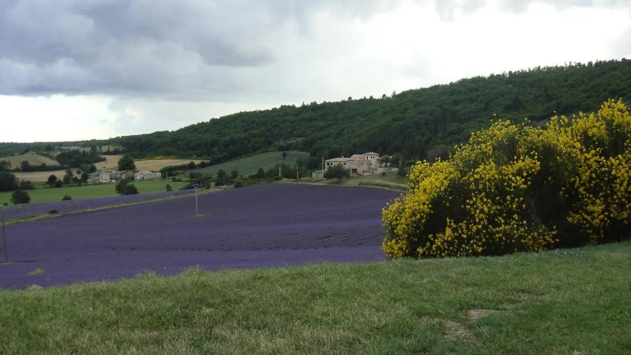 La Maison Bleue Bed & Breakfast Sault-de-Vaucluse